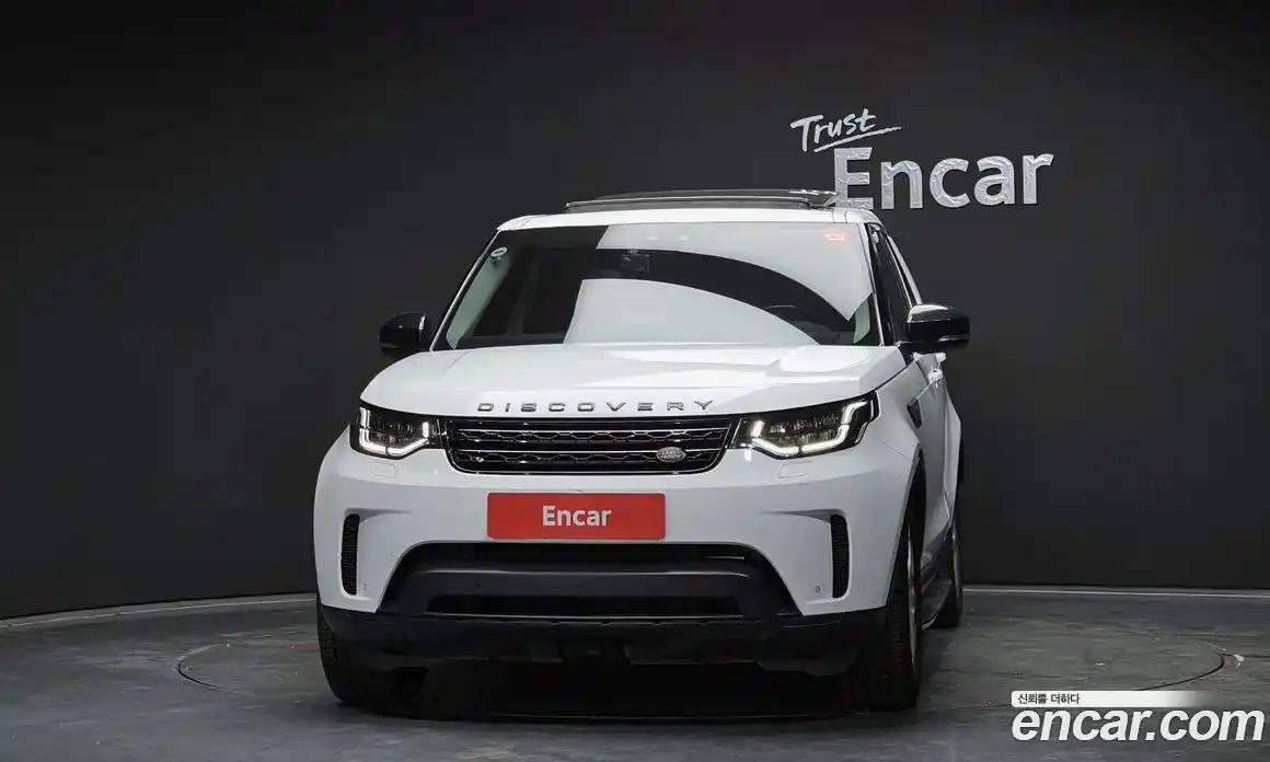 Land Rover Discovery 2018 2.0 Автомат в Москве № 166352, фото 19