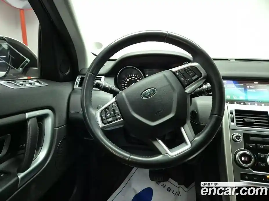 Land Rover Discovery Sport 2018 2.0 Автомат в Москве № 166838, фото 12