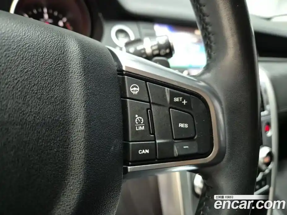 Land Rover Discovery Sport 2018 2.0 Автомат в Москве № 166838, фото 17