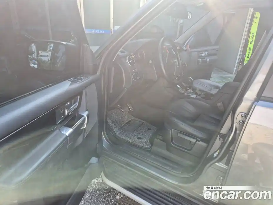 Land Rover Discovery 2010 2.7 Автомат в Москве № 166920, фото 7