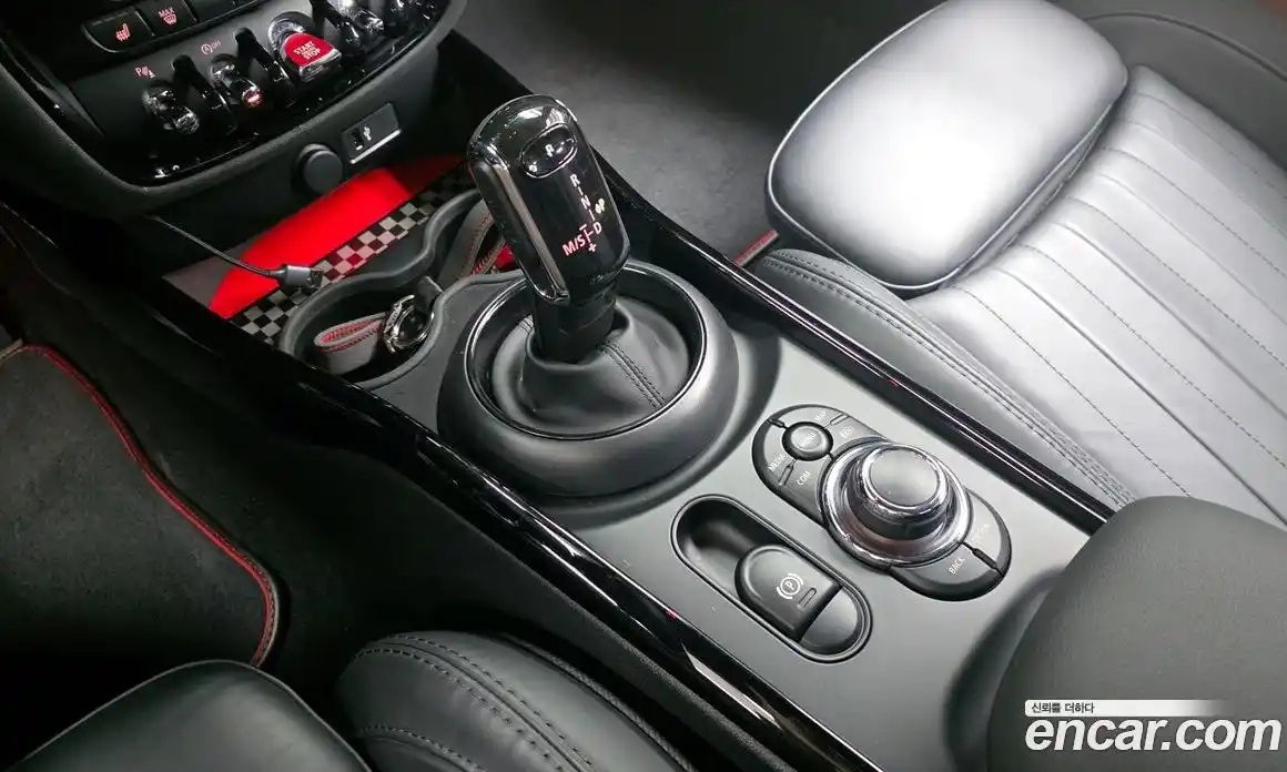 Mini Clubman 2023 2.0 Автомат в Москве № 167060, фото 9