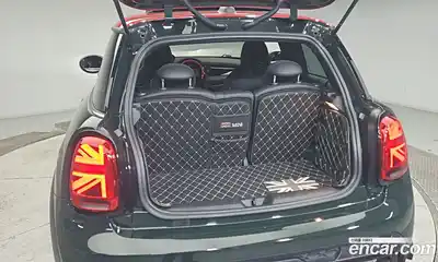 Mini Cooper 2023 2.0 Автомат в Москве № 167462, миниатюра 7