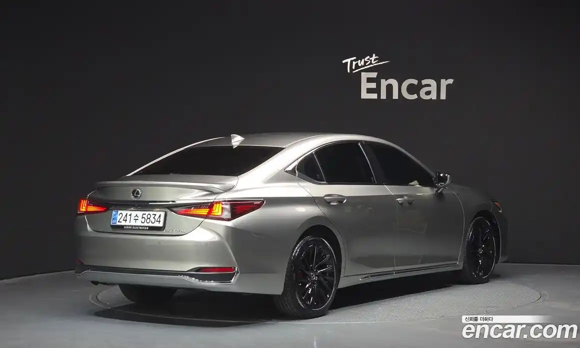 Lexus ES 2026 2.5 Автомат в Москве № 168038, фото 16