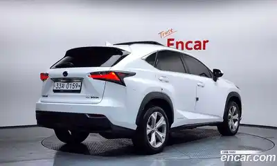 Lexus NX 2016 2.5 Автомат в Москве № 168229, миниатюра 2