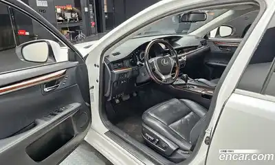 Lexus ES 2015 2.5 Автомат в Москве № 168274, миниатюра 10