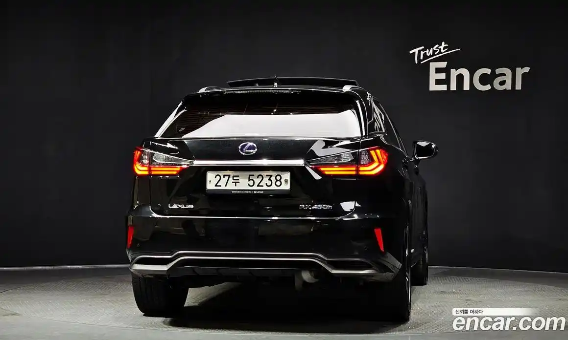 Lexus RX 2019 3.5 Автомат в Москве № 168290, фото 4