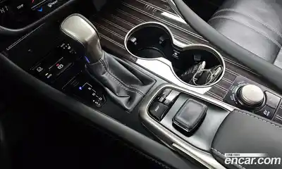 Lexus RX 2019 3.5 Автомат в Москве № 168290, миниатюра 9