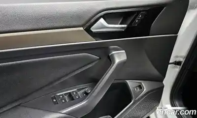 Volkswagen Jetta 2021 1.4 Автомат в Москве № 168457, миниатюра 4