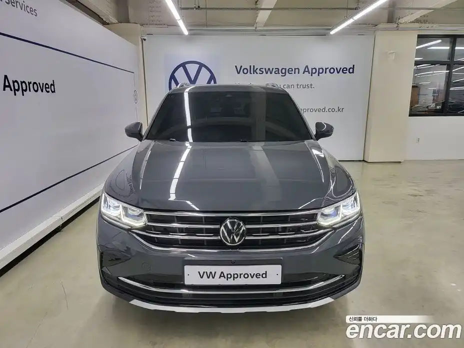Volkswagen Tiguan 2023 2.0 Автомат в Москве № 169155, фото 3