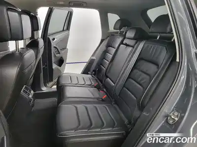 Volkswagen Tiguan 2023 2.0 Автомат в Москве № 169155, миниатюра 10