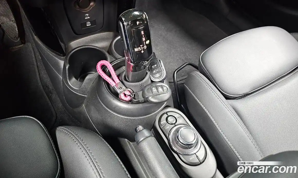 Mini Cooper 2023 1.5 Автомат в Москве № 171217, фото 4