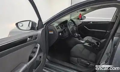 Volkswagen Jetta 2014 1.6 Автомат в Москве № 176215, миниатюра 4
