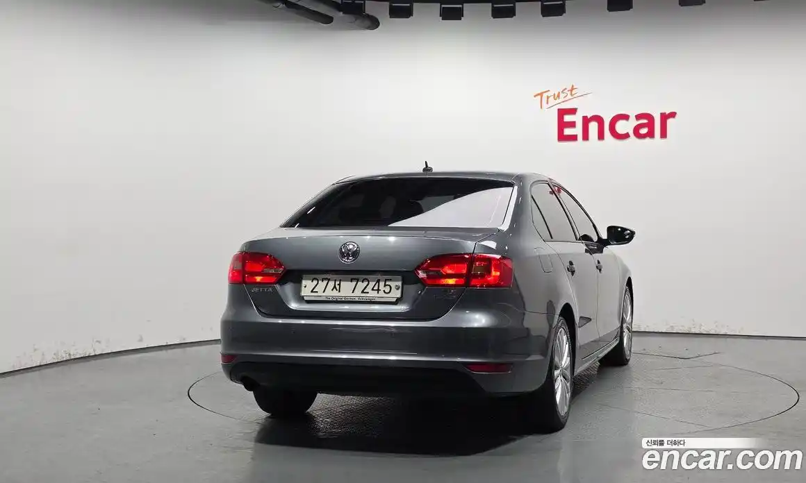 Volkswagen Jetta 2014 1.6 Автомат в Москве № 176215, фото 5