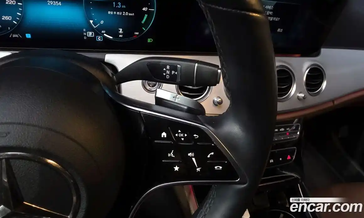 Mercedes-Benz E-Class 2021 2.0 Автомат в Москве № 178852, фото 20