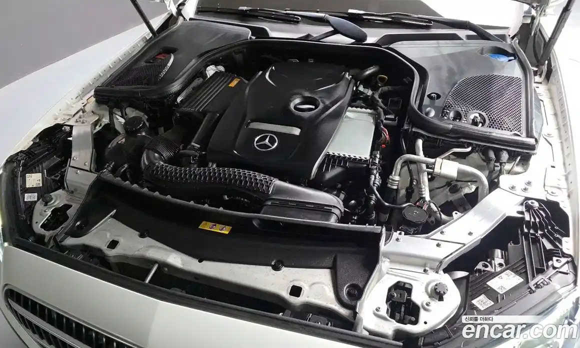 Mercedes-Benz E-Class 2021 2.0 Автомат в Москве № 178852, фото 6