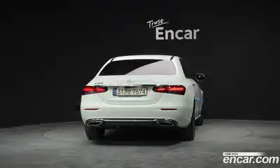 Mercedes-Benz E-Class 2021 2.0 Автомат в Москве № 178852, миниатюра 10