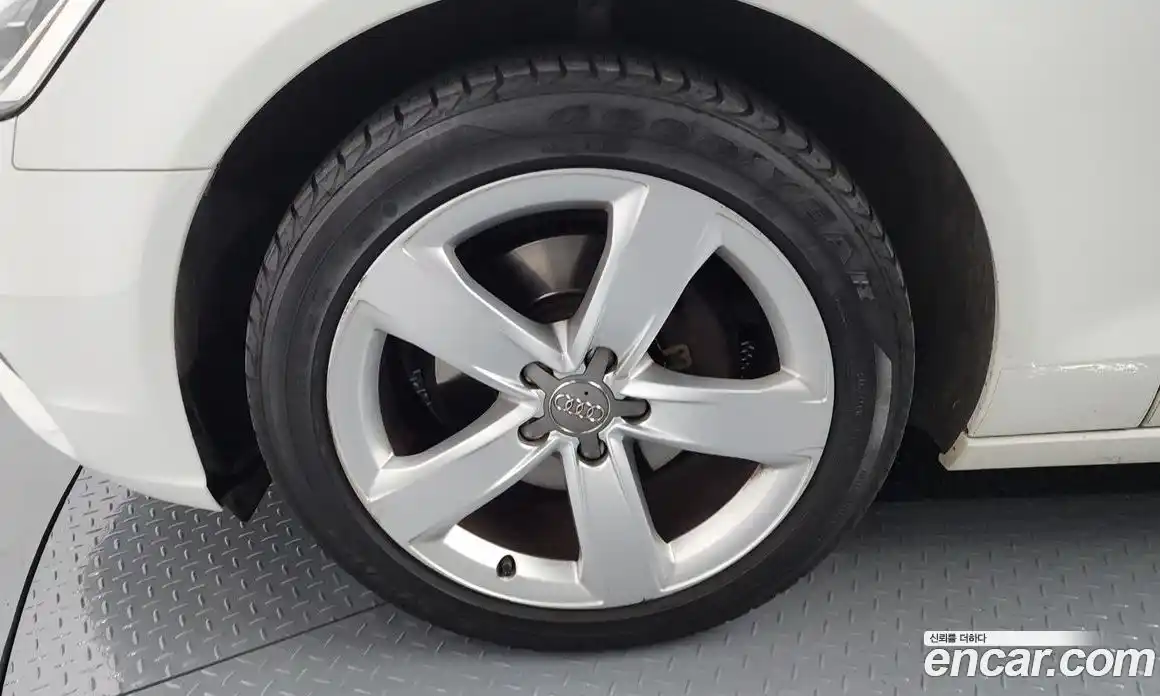 Audi A6 2015 2.0 Автомат в Москве № 179963, фото 12