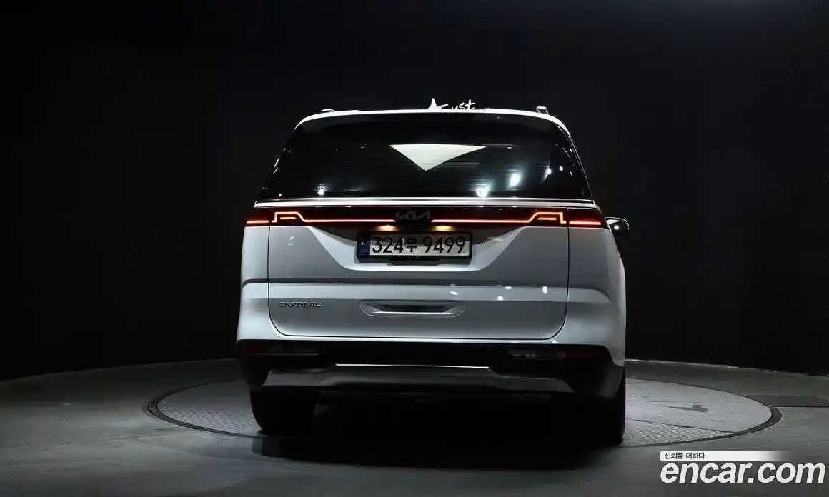 Kia Canival 2023 2.2 Автомат в Москве № 18138, фото 4