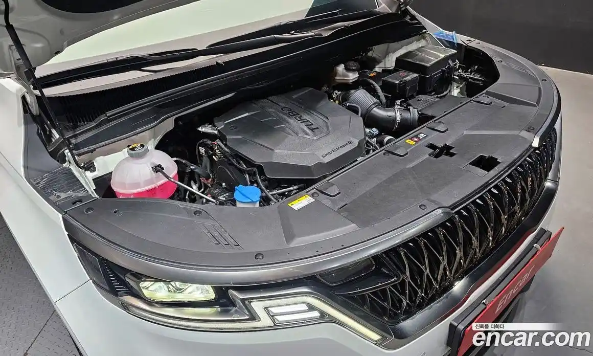 Kia Canival 2023 2.2 Автомат в Москве № 18138, фото 6