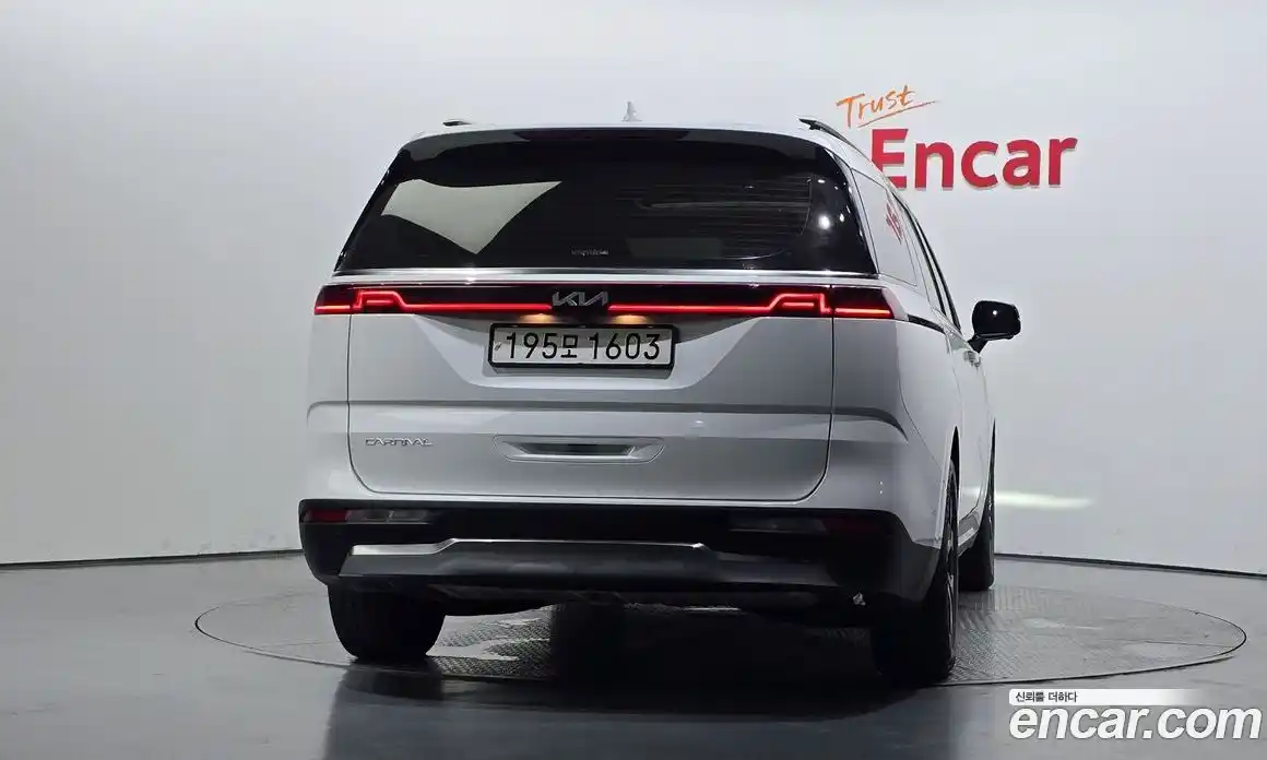 Kia Canival 2023 2.2 Автомат в Москве № 18452, фото 16