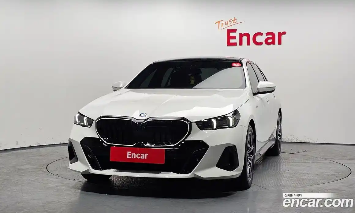 BMW 5-Series 2024 2.0 Автомат в Москве № 187441, фото 4