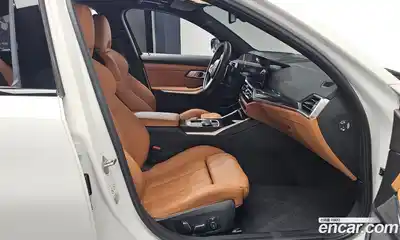 BMW 3-Series 2024 3.0 Автомат в Москве № 188063, миниатюра 2