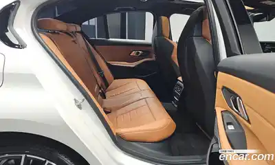 BMW 3-Series 2024 3.0 Автомат в Москве № 188063, миниатюра 9