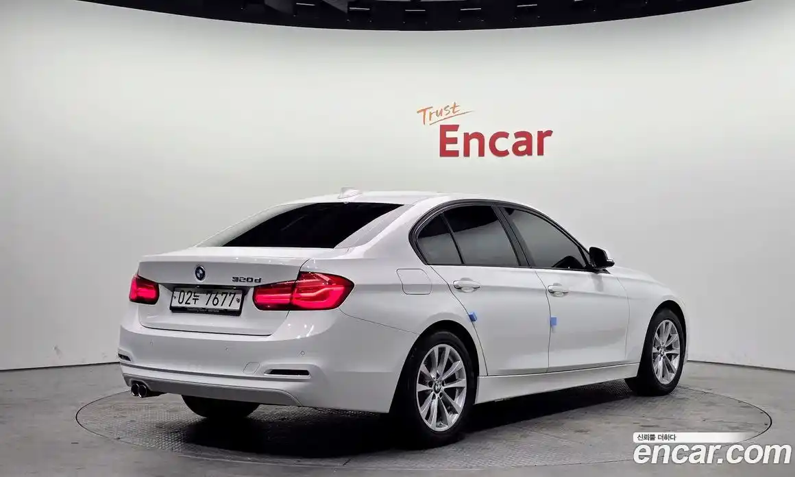 BMW 3-Series 2018 2.0 Автомат в Москве № 191287, фото 1