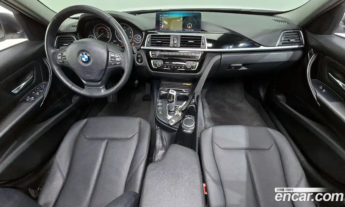 BMW 3-Series 2018 2.0 Автомат в Москве № 191287, фото 11