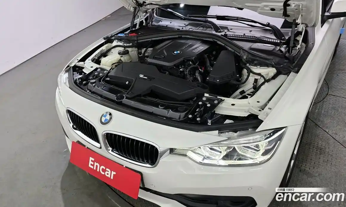 BMW 3-Series 2018 2.0 Автомат в Москве № 191287, фото 15