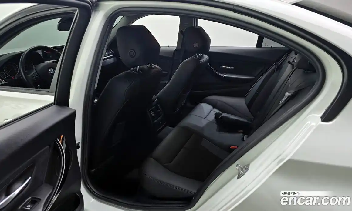 BMW 3-Series 2018 2.0 Автомат в Москве № 191287, фото 8