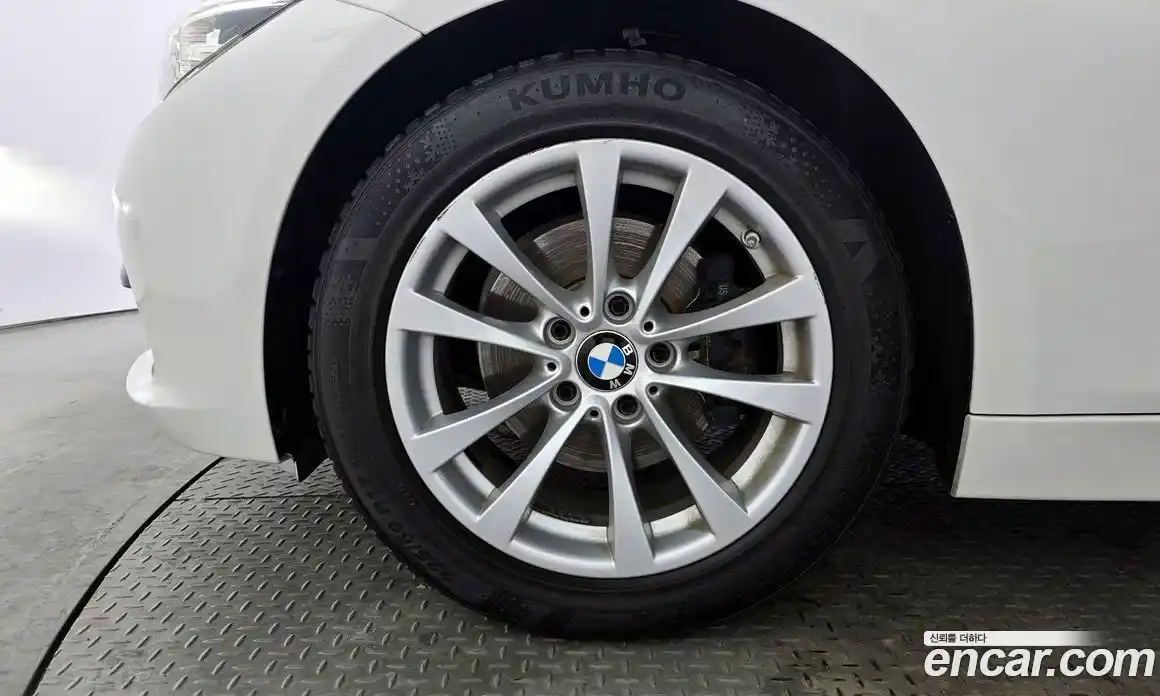 BMW 3-Series 2018 2.0 Автомат в Москве № 191287, фото 9