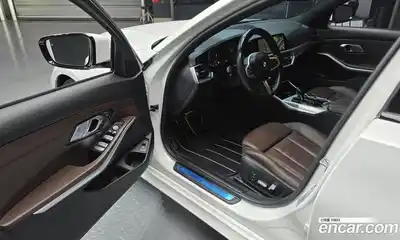 BMW 3-Series 2022 2.0 Автомат в Москве № 192694, миниатюра 5