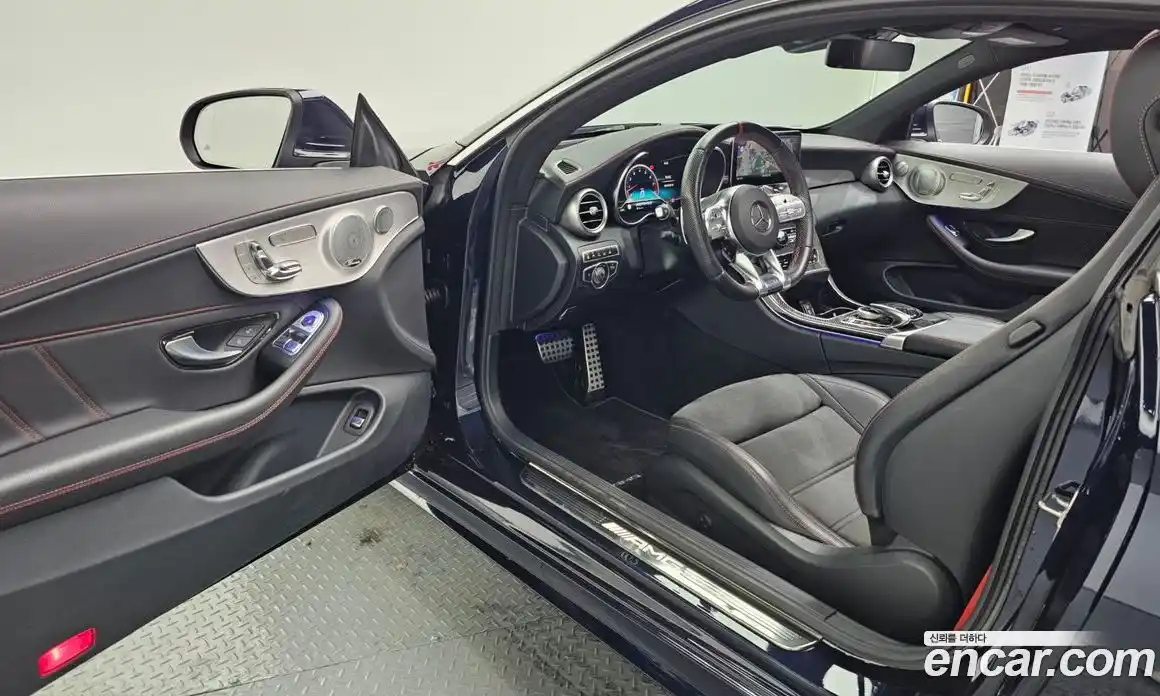 Mercedes-Benz C-Class 2021 3.0 Автомат в Москве № 194484, фото 1