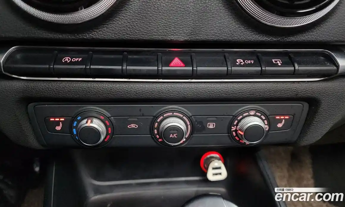 Audi A3 2015 1.6 Автомат в Москве № 196604, фото 17