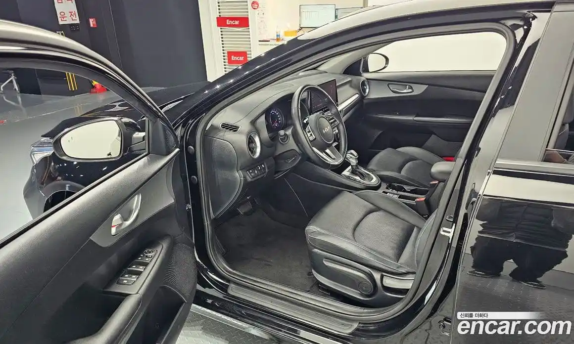 Kia K3 2022 1.6 Автомат в Москве № 19675, фото 9