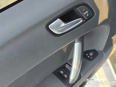 Audi TT 2008 2.0 Автомат в Москве № 196874, миниатюра 12