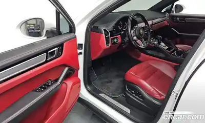 Porsche Cayenne 2023 3.0 Автомат в Москве № 197358, миниатюра 11