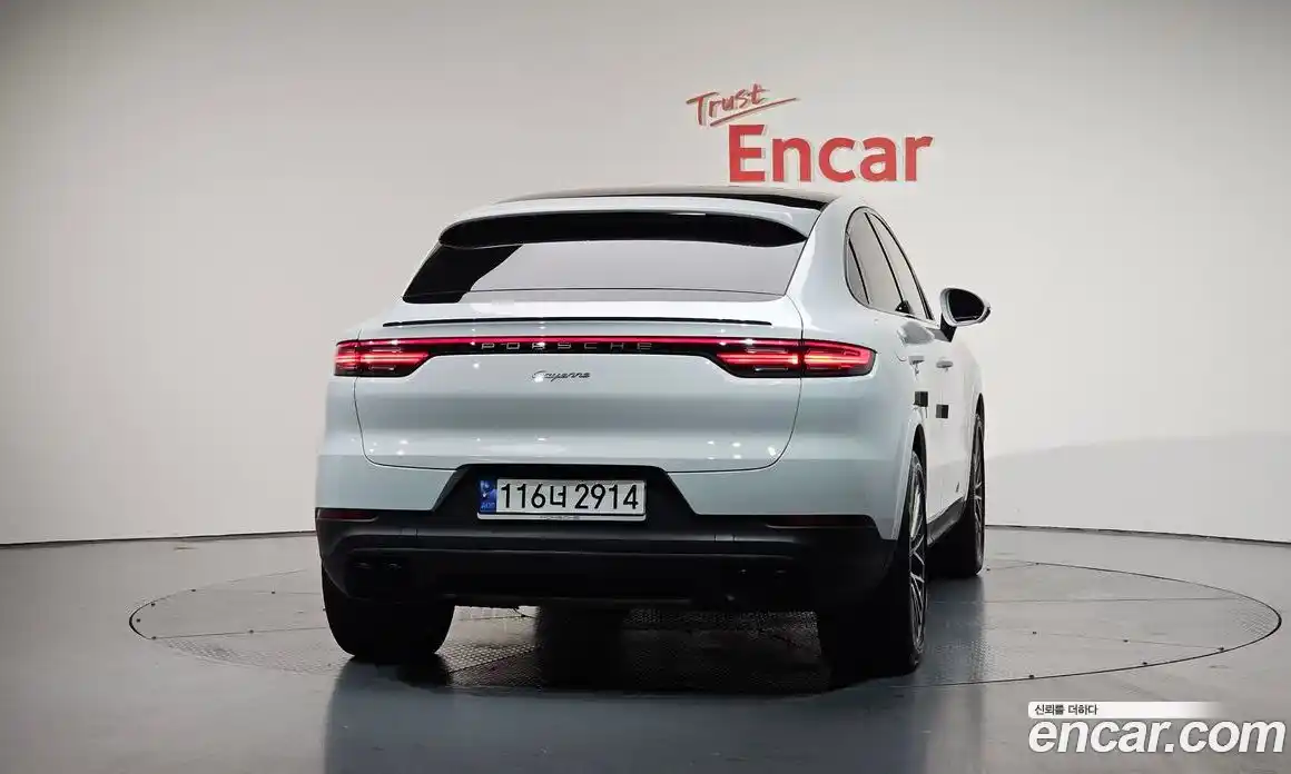 Porsche Cayenne 2023 3.0 Автомат в Москве № 197358, фото 3