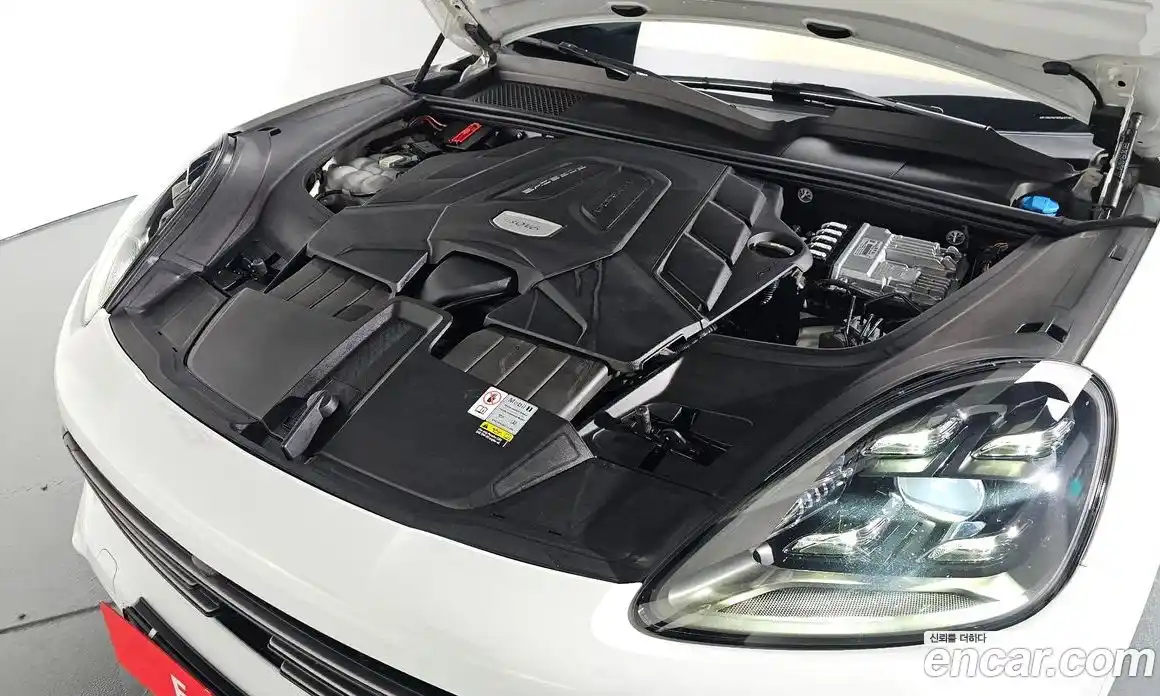 Porsche Cayenne 2023 3.0 Автомат в Москве № 197358, фото 5