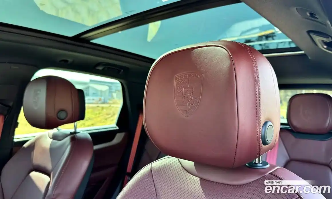 Porsche Cayenne 2024 3.0 Автомат в Москве № 197906, фото 14