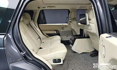 Land Rover Range-Rover 2017 4.4 Автомат в Москве № 198133, миниатюра 12