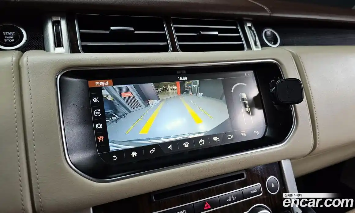 Land Rover Range-Rover 2017 4.4 Автомат в Москве № 198133, фото 15