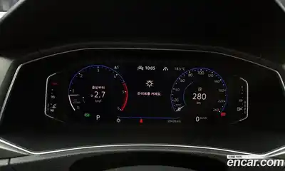 Volkswagen T-Roc 2021 2.0 Автомат в Москве № 199010, миниатюра 2