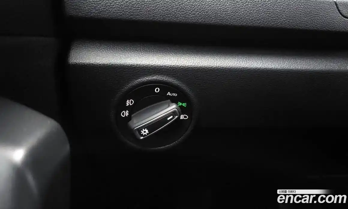 Volkswagen T-Roc 2021 2.0 Автомат в Москве № 199010, фото 4