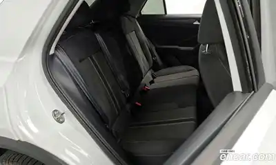 Volkswagen T-Roc 2021 2.0 Автомат в Москве № 199010, миниатюра 9