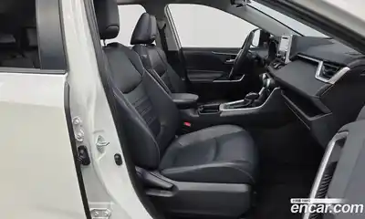 Toyota RAV4 2019 2.5 Автомат в Москве № 199611, миниатюра 11
