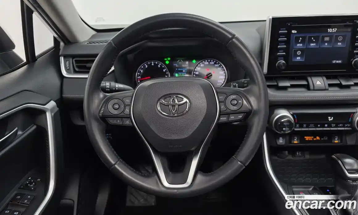 Toyota RAV4 2019 2.5 Автомат в Москве № 199611, фото 13