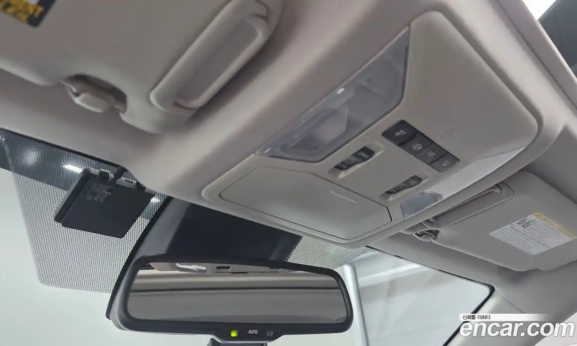 Toyota RAV4 2019 2.5 Автомат в Москве № 199611, фото 19