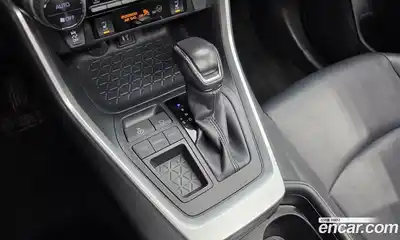 Toyota RAV4 2019 2.5 Автомат в Москве № 199611, миниатюра 9